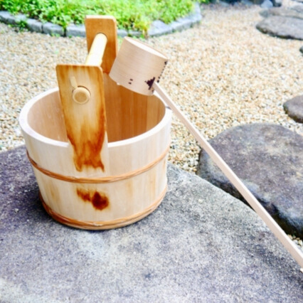 遠方でお墓の管理や掃除が難しくなった様子